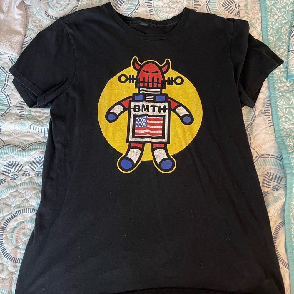 Mens Large Bring Me The Horizon robot Tshirt